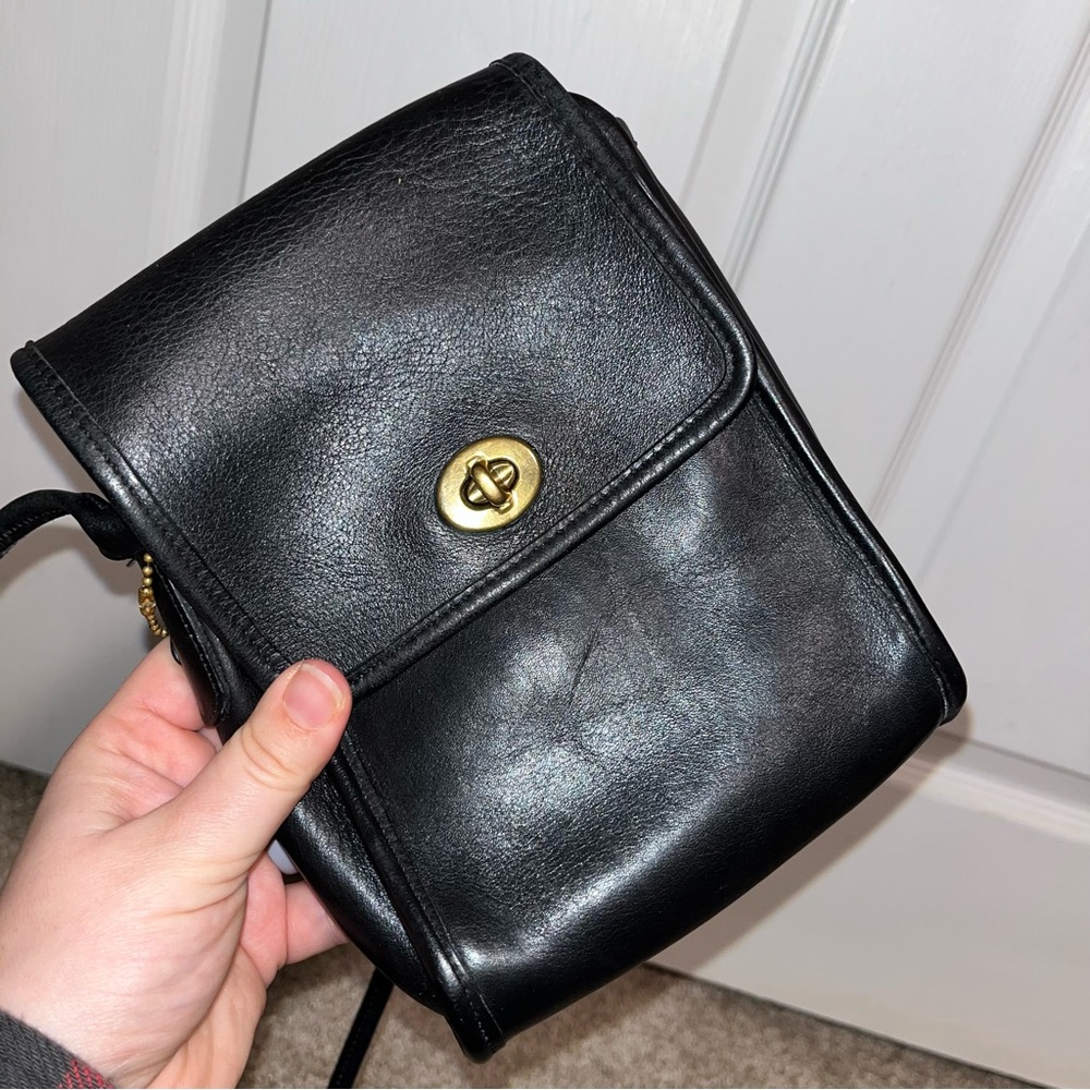 COACH vintage leather scooter bag black